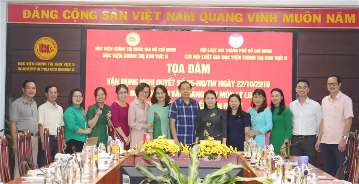 Toạ đàm “Vận dụng Nghị quyết số 35-NQ/TW ngày 22/10/2018 của Bộ Chính trị vào giảng dạy môn Lý luận và pháp luật về quyền con người