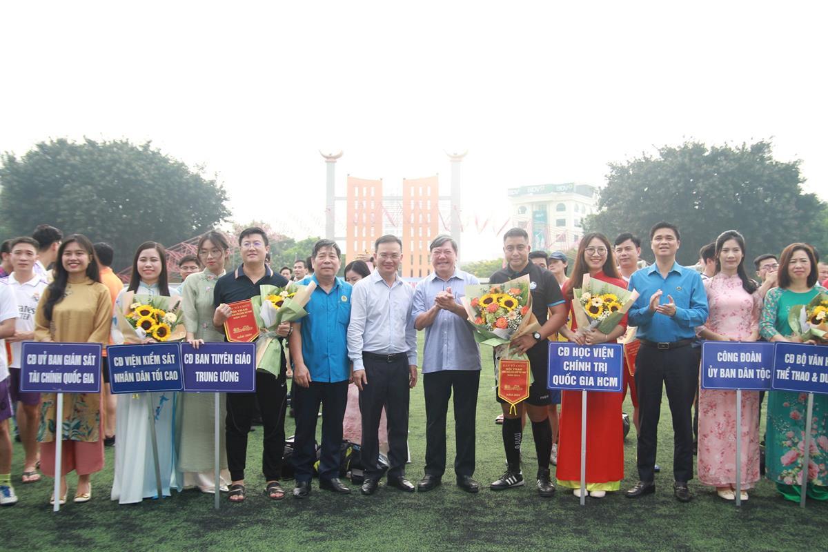 Công đoàn Học viện Chính trị quốc gia Hồ Chí Minh tham gia Giải Bóng đá nam tại Hội thao cán bộ, công chức, viên chức, lao động năm 2024