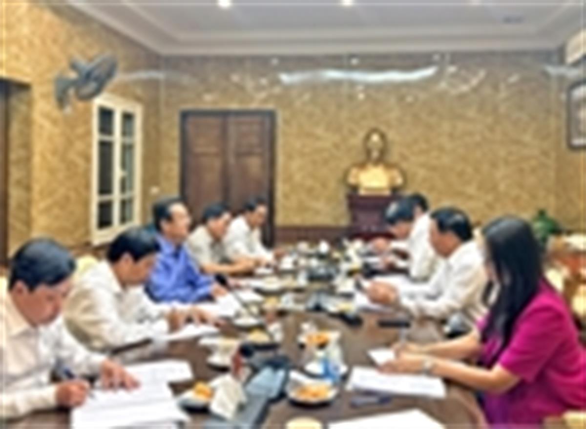 Đồng chí Ủy viên Bộ Chính trị, Giám đốc Học viện Chính trị quốc gia Hồ Chí Minh làm việc với Thường trực Tỉnh uỷ An Giang thúc đẩy xây dựng Trường Chính trị Tôn Đức Thắng đạt chuẩn mức 1 trong năm 2023